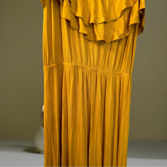 Forever 21 Women’s Gold Sleeveless Dress US Size 1X - Picture 3 of 8